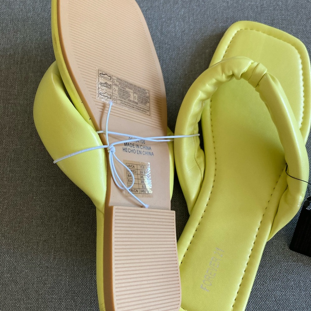 Forever 21 sandals - Picture 2 of 5